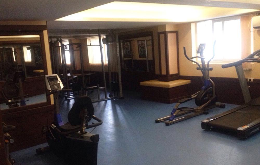 נדומבסרי Atlas Airport Hotel Apartment מראה חיצוני תמונה