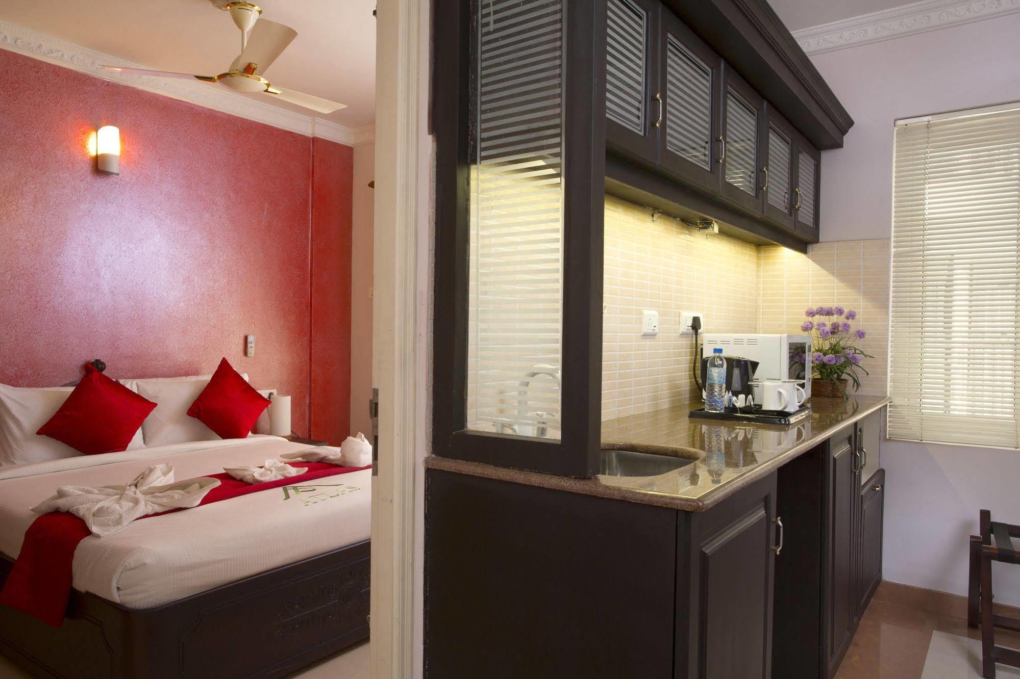 נדומבסרי Atlas Airport Hotel Apartment מראה חיצוני תמונה