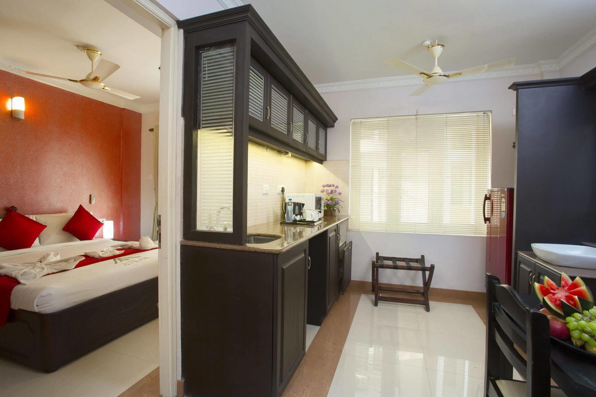 נדומבסרי Atlas Airport Hotel Apartment מראה חיצוני תמונה